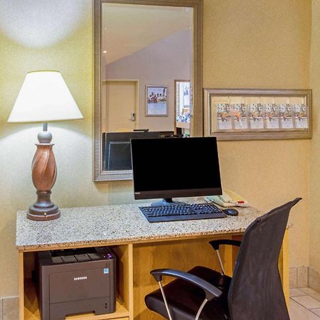 La Quinta By Wyndham Appleton College Avenue Hotel Luaran gambar