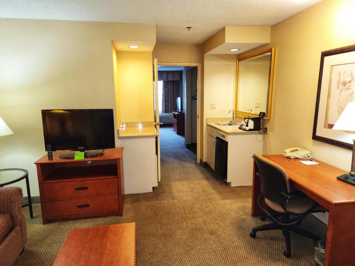 La Quinta By Wyndham Appleton College Avenue Hotel Luaran gambar