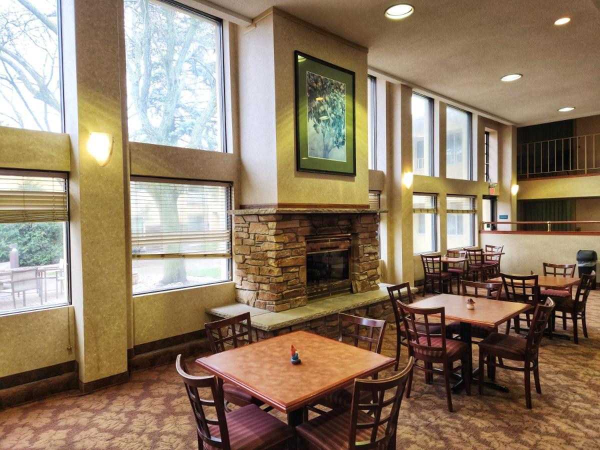 La Quinta By Wyndham Appleton College Avenue Hotel Luaran gambar