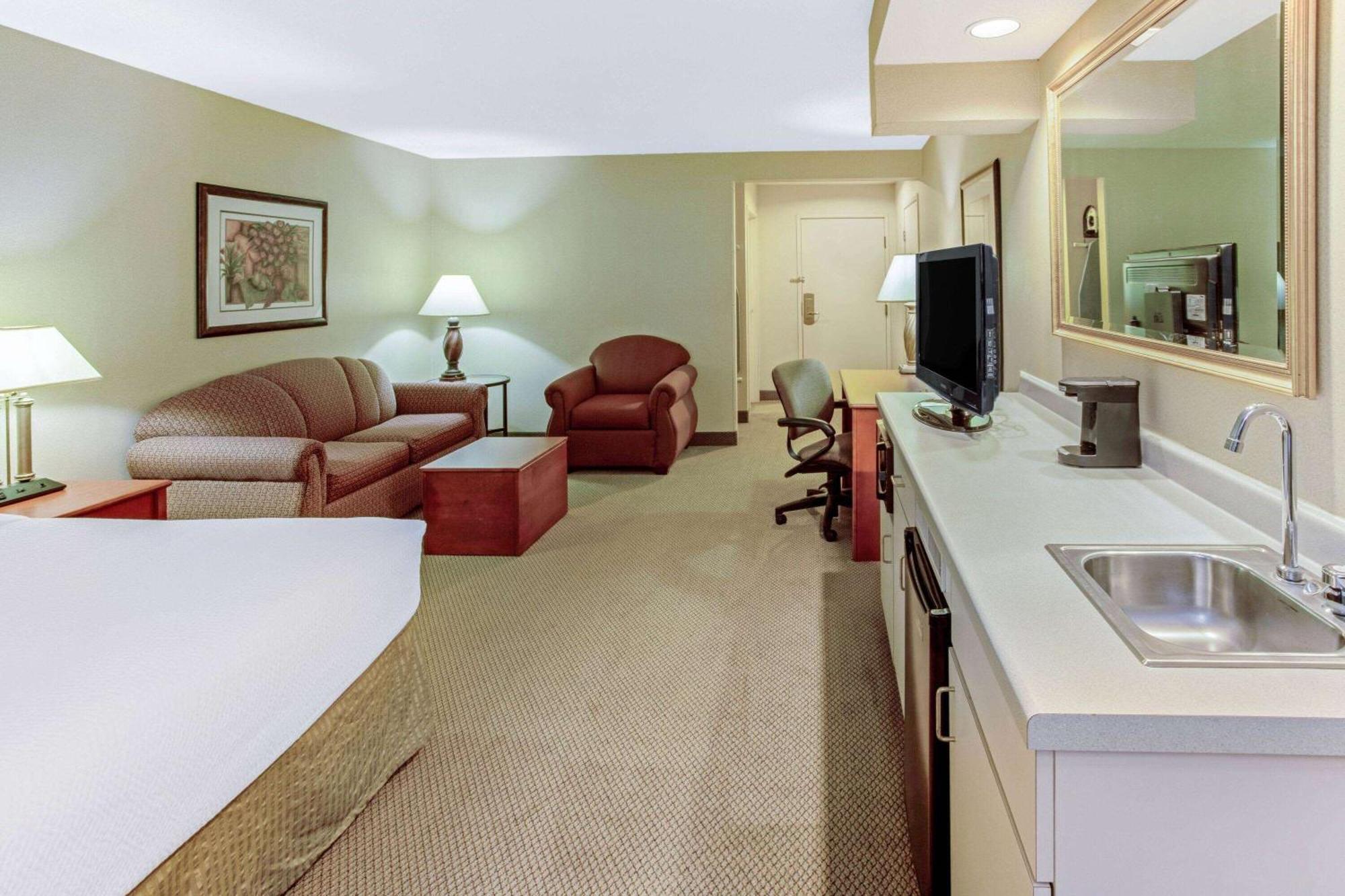 La Quinta By Wyndham Appleton College Avenue Hotel Luaran gambar